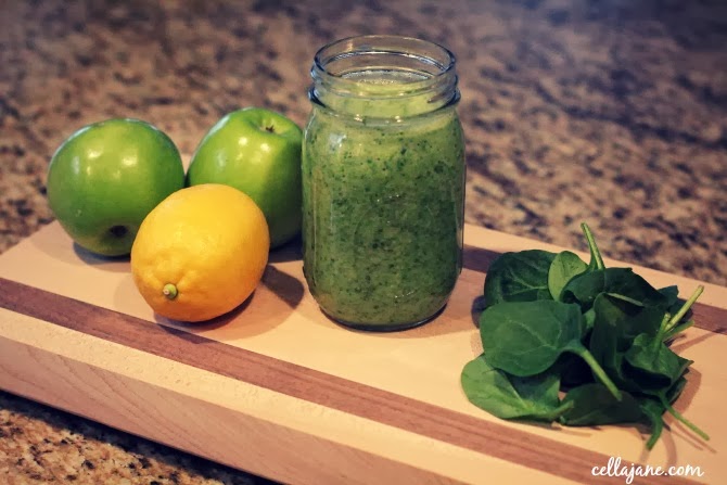 Slimming Detox Smoothie – A Victoria Secret Model Favorite!