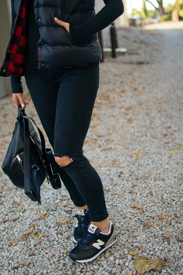 Fall Style: Sneakers and Skinny Jeans 