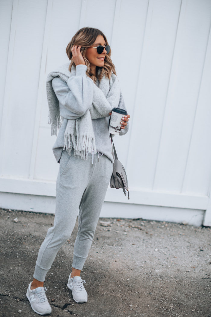 8 dressy athleisure pants you'll want to wear on ThanksgivingHelloGiggles