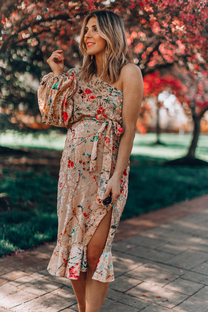 Floral dresses to hotsell wear to a wedding