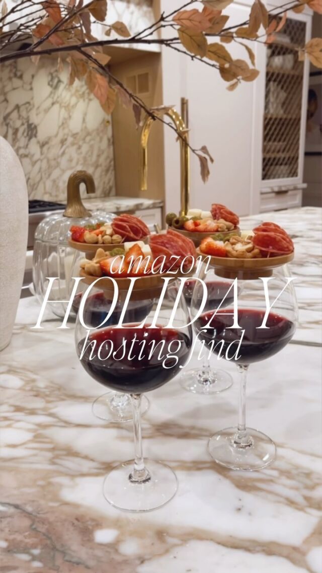 Amazon Holiday Hosting Hack. Comment LINKS and I'll send you a DM to shop. xx 

#amazonfinds #amazonholidayfinds #amazonentertaining